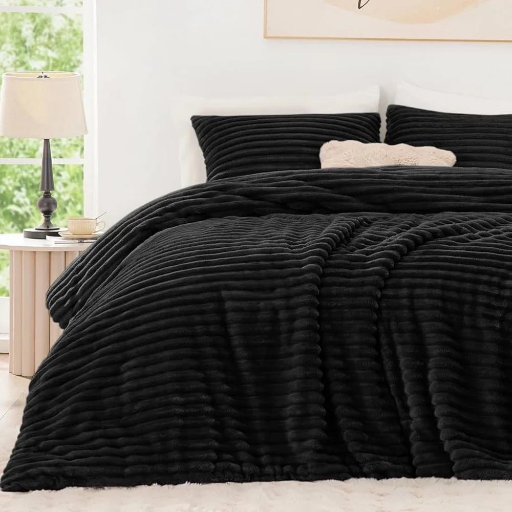 NWOT EXQ Home Fluffy Black Comforter & Pillowcase Set Twin Faux Fur Stripe